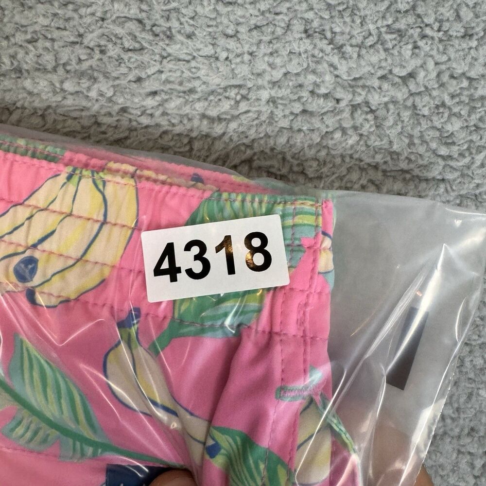 S Chubbies Swim Trunks Mens L Pink 5.5 Inch inseam Banana Peelin Good - Picture 8 of 8
